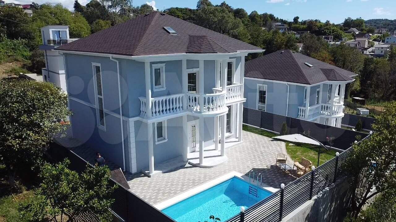 4-комн., 180 м²